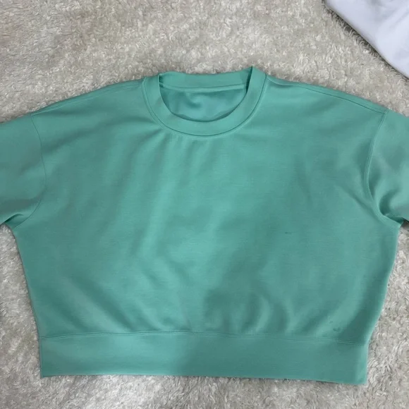 Lululemon Perfectly Oversized Cropped Crew Softstreme sweatshirt FLAW Read - Picture 7 of 12